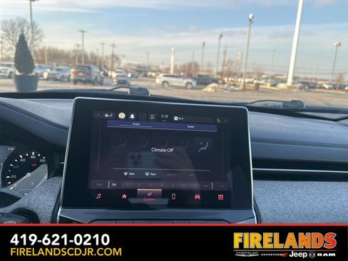 Used 2022 Jeep Compass Latitude image 29