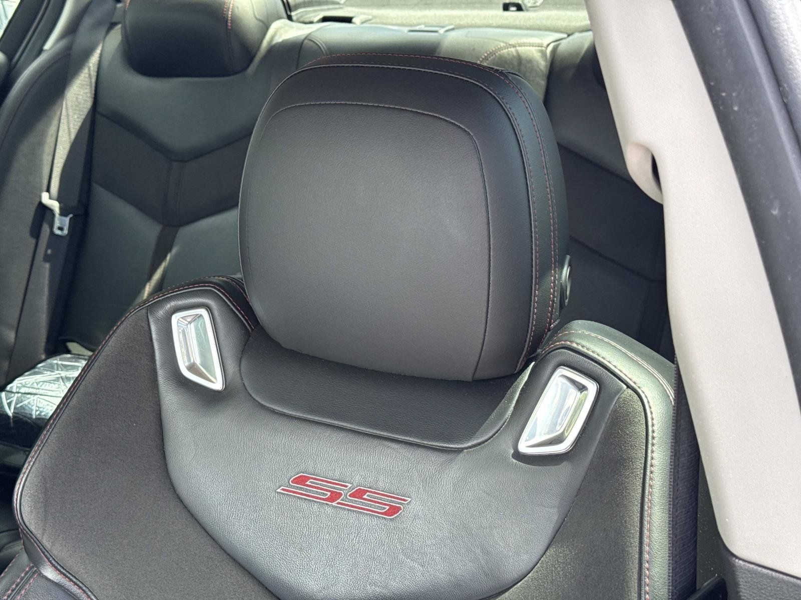Used 2017 Chevrolet SS RWD image 13