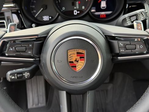 Certified 2026 Porsche Macan AWD/4WD image 27