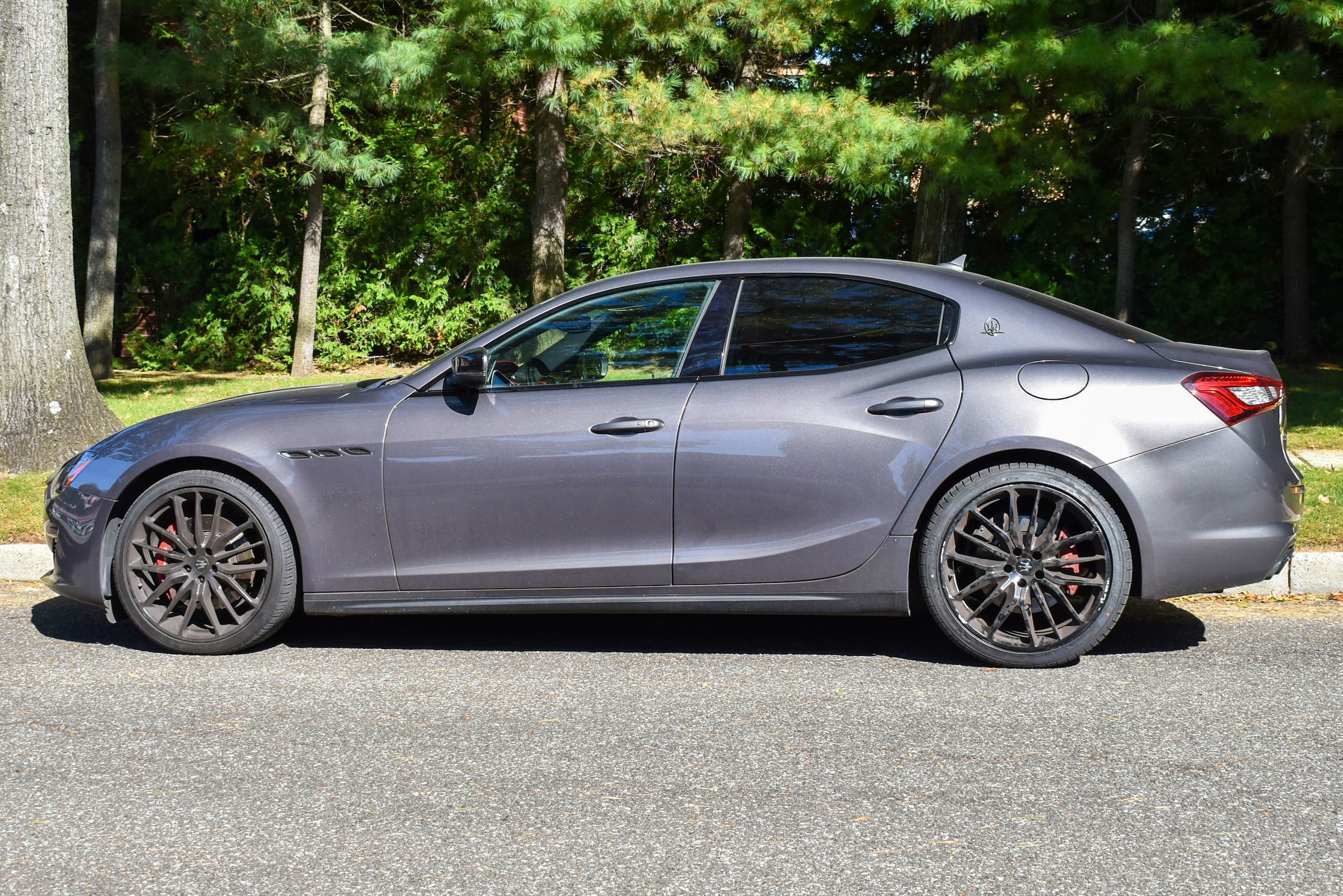 Used 2019 Maserati Ghibli S RWD image 6