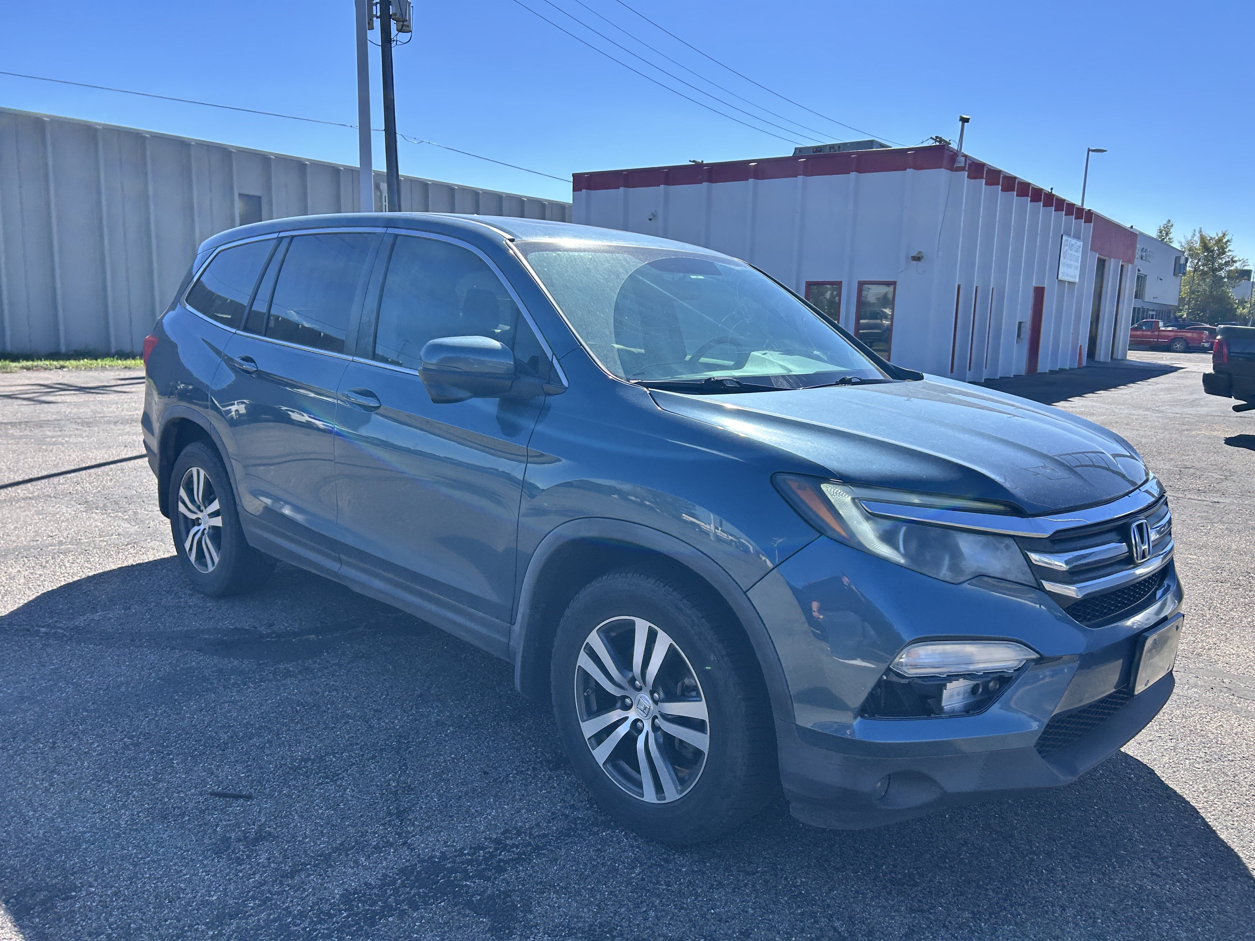 Used 2017 Honda Pilot EX-L image 8