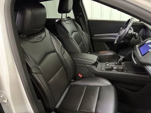 Used 2019 Cadillac XT4 Premium Luxury AWD/4WD image 26