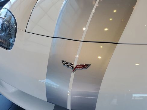 Used 2013 Chevrolet Corvette Convertible w/ 4LT Preferred Equipment Group RWD image 10