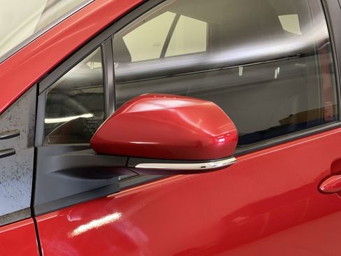 Used 2021 Toyota Prius Prime XLE w/ Carpet Mat Package (TMS) FWD image 29
