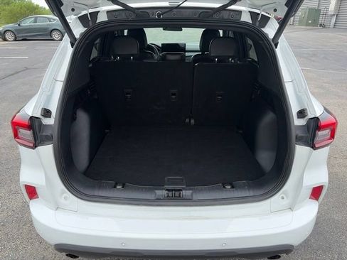 Used 2023 Ford Escape ST-Line w/ Tech Pack #1 AWD/4WD image 6