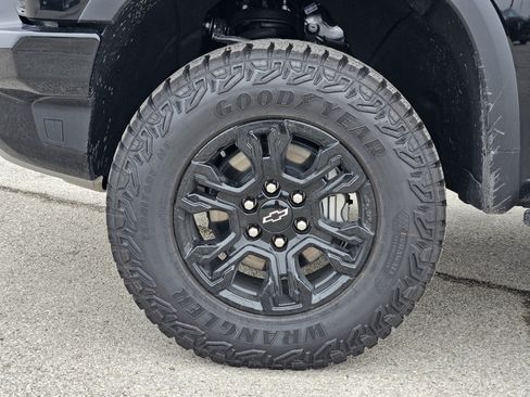 New 2026 Chevrolet Silverado 1500 ZR2 AWD/4WD image 7
