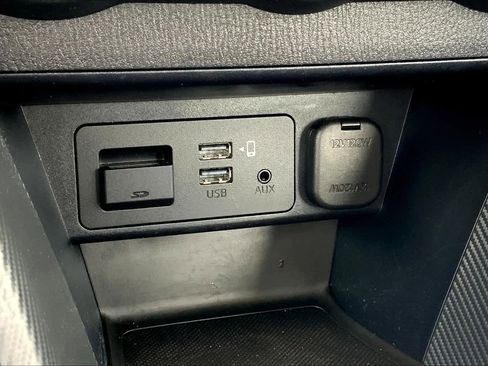 Certified 2020 Toyota Yaris LE image 33