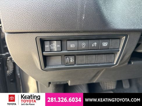 Used 2023 Toyota Tundra SR5 AWD/4WD image 15
