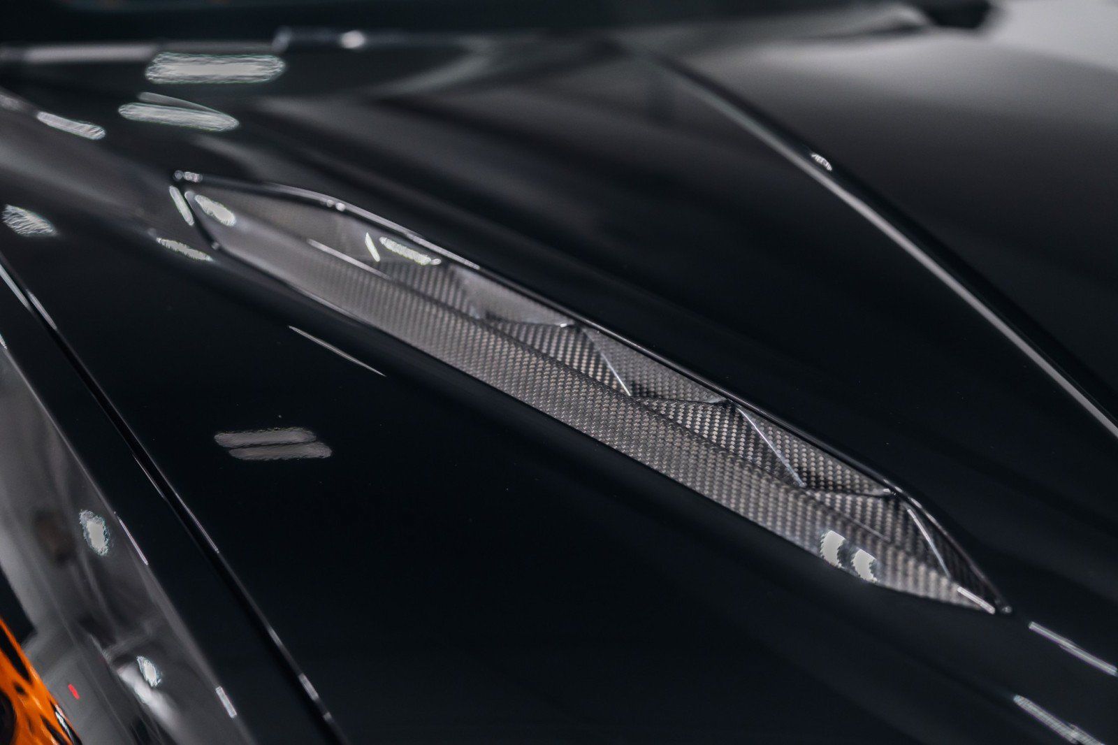 Used 2024 Lamborghini Urus Performante AWD/4WD image 39