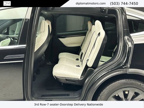 Used 2019 Tesla Model X 75D image 21