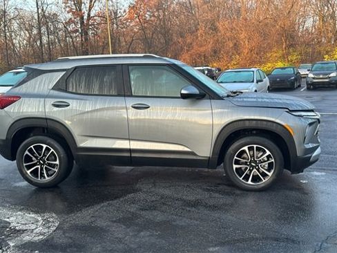 Used 2024 Chevrolet TrailBlazer LT image 29