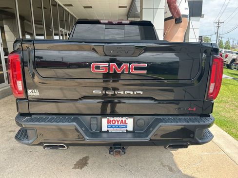 Used 2021 GMC Sierra 1500 AT4 w/ AT4 Premium Package AWD/4WD image 6