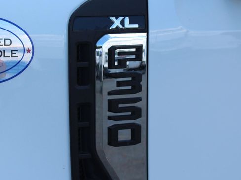 Used 2025 Ford F350 XL AWD/4WD image 38