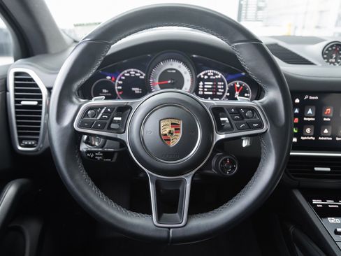 Certified 2023 Porsche Cayenne image 13