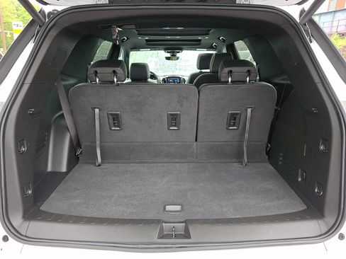 Certified 2023 Chevrolet Traverse Premier AWD/4WD image 32
