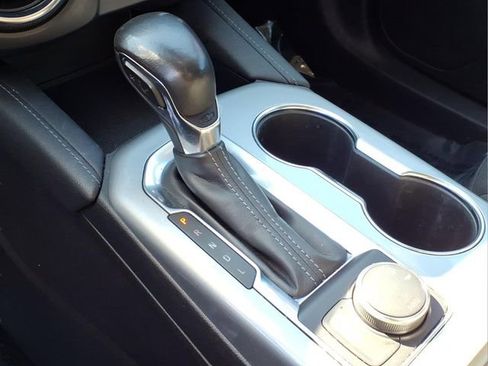 Used 2020 Chevrolet Blazer LT image 25