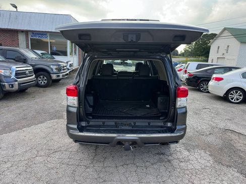 Used 2012 Toyota 4Runner Limited AWD/4WD image 17
