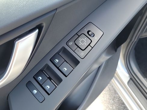 New 2026 Kia Niro LX FWD image 20
