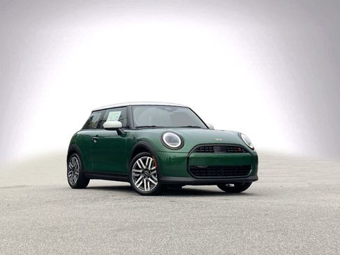 New 2026 MINI Cooper S image 2