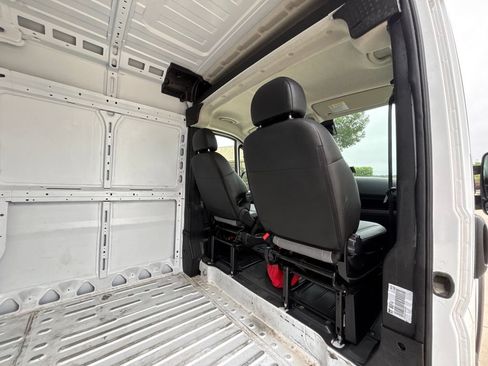Used 2024 RAM ProMaster 2500 w/ Convenience Group FWD image 23