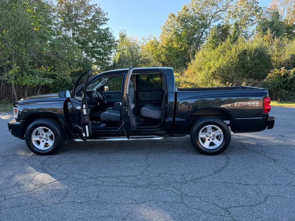 Used 2011 Dodge Dakota Big Horn AWD/4WD image 10