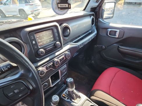 Certified 2018 Jeep Wrangler Unlimited Sport image 10