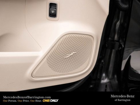 New 2026 Mercedes-Benz GLB 250 4MATIC image 16