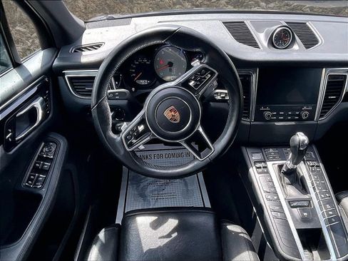 Used 2017 Porsche Macan S AWD/4WD image 5