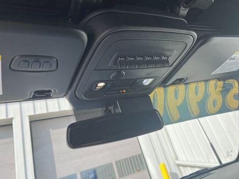 Used 2022 Ford Bronco Badlands image 35