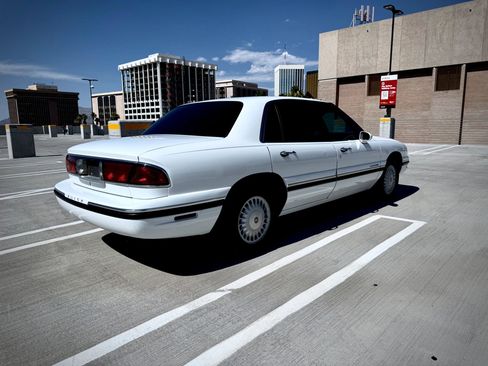 Used 1999 Buick Le Sabre Custom w/ Headliner Lighting Pkg FWD image 6