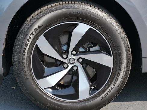 Certified 2026 Jaguar F-PACE R-Dynamic S AWD/4WD image 10