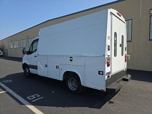 Used 2019 Mercedes-Benz Sprinter 144 image 4