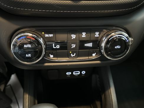 Used 2023 Chevrolet TrailBlazer ACTIV w/ Convenience Package FWD image 31