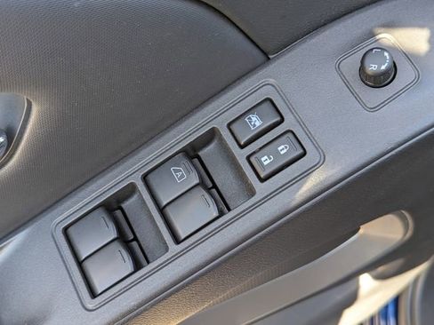 Used 2022 Nissan Frontier SV w/ Technology Package image 14