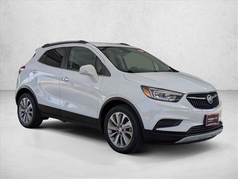 Used 2018 Buick Encore Preferred image 3