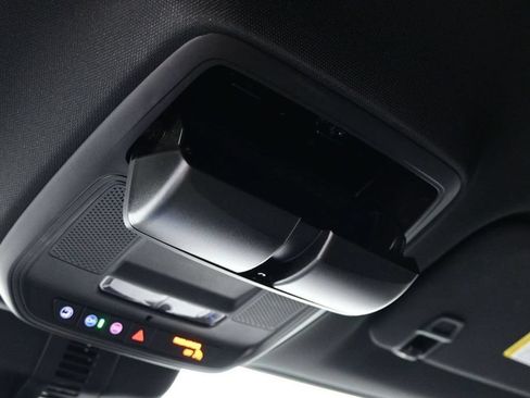 Used 2025 Buick Enclave Sport Touring FWD image 25