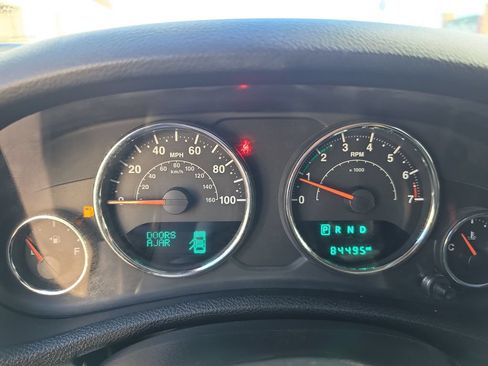 Used 2016 Jeep Wrangler Unlimited Sport w/ Quick Order Package 24S AWD/4WD image 15