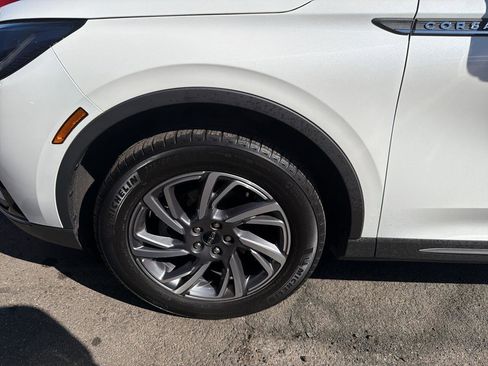 Used 2023 Lincoln Corsair AWD w/ Equipment Group 101A image 13