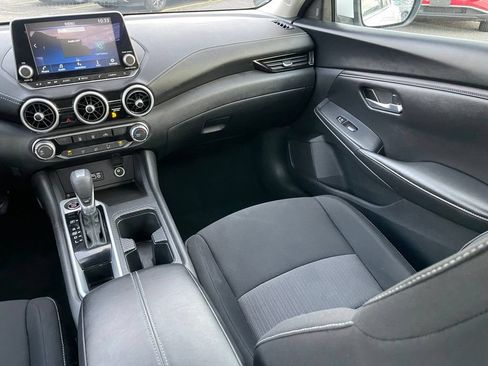 Certified 2023 Nissan Sentra SV FWD image 10