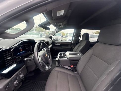 Used 2026 Chevrolet Silverado 1500 LT RWD image 7