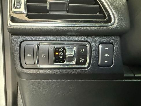 Used 2023 Lincoln Navigator Reserve AWD/4WD image 29