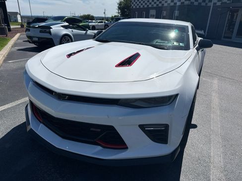 Used 2018 Chevrolet Camaro SS w/ Redline Edition RWD image 3