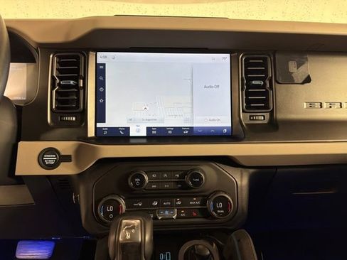Used 2021 Ford Bronco Wildtrak AWD/4WD image 23