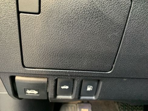 Used 2014 Lexus ES 300h 4DR SDN HYBRID image 21