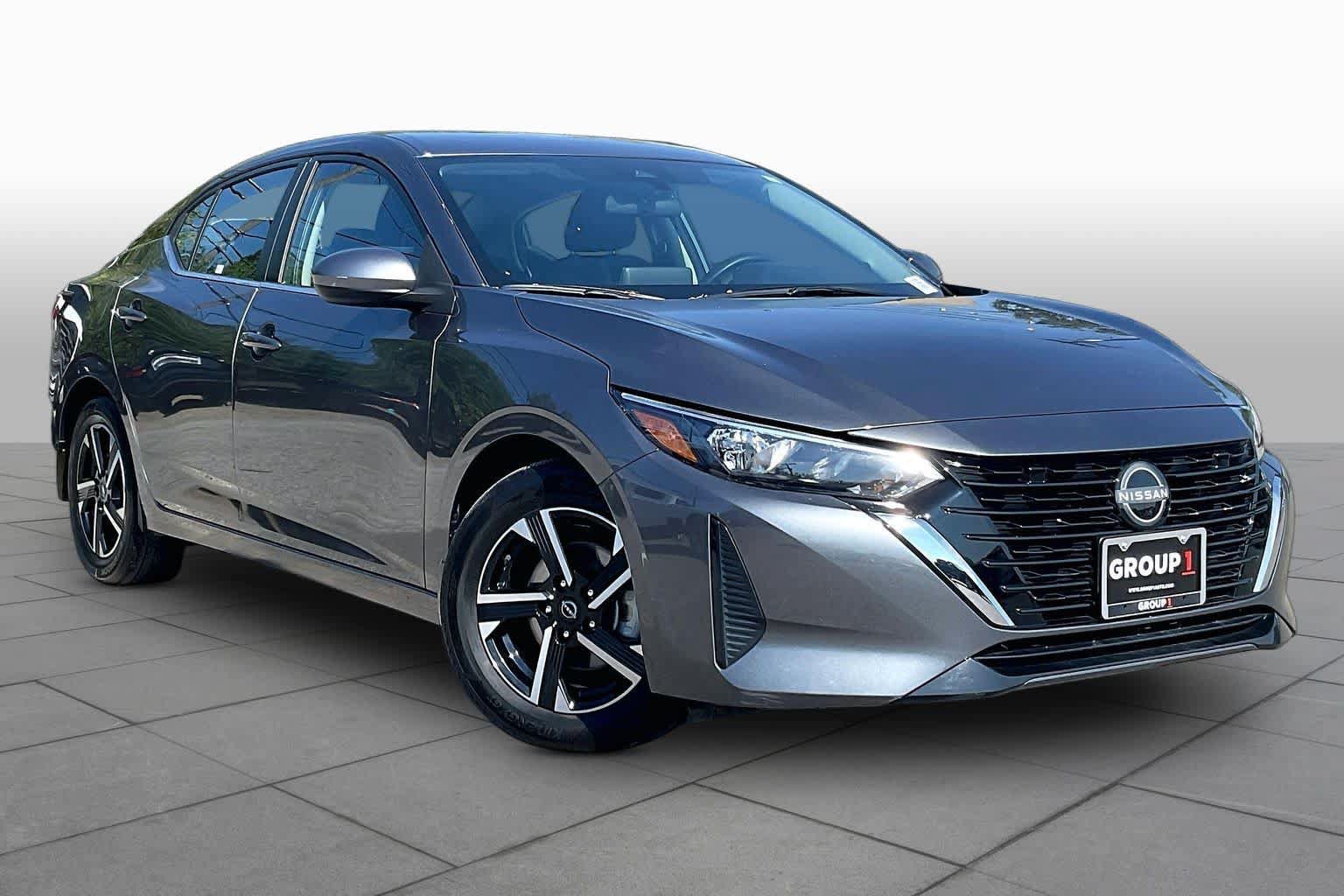 Used 2025 Nissan Sentra SV FWD image 3
