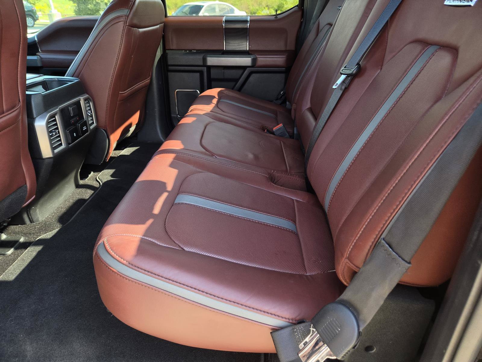 Used 2018 Ford F150 Platinum w/ Equipment Group 701A Luxury AWD/4WD image 36