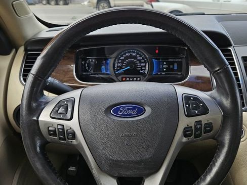 Used 2013 Ford Taurus Limited image 9