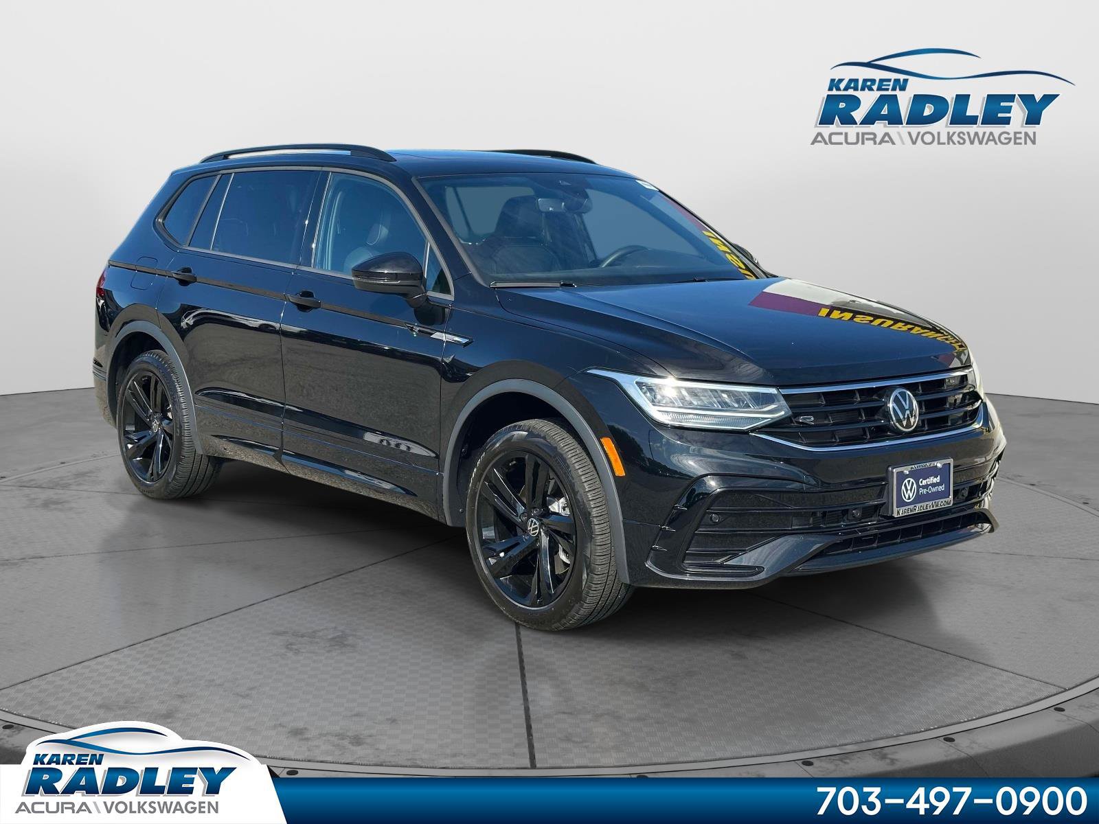 Certified 2024 Volkswagen Tiguan SE R-Line AWD/4WD image 1