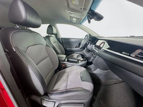 Used 2022 Kia Niro EX FWD image 30