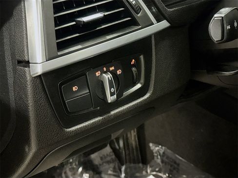 Used 2018 BMW 430i xDrive Convertible image 12